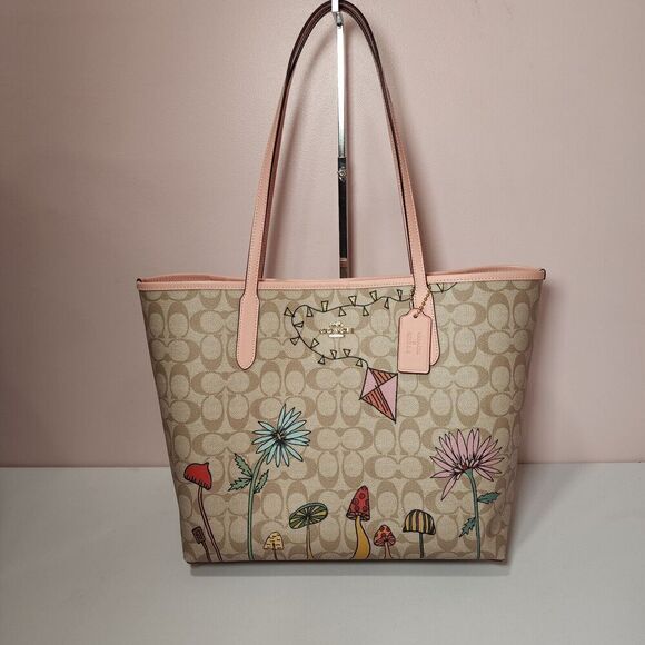 NWT Coach CU392 Coach X Observed By Us City Tote Bag In Signature Canvas - Picture 1 of 7